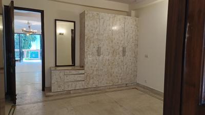 Bedroom Image of 2000 Sq.ft 3 BHK Builder Floor for rent in Greater Kailash New Delhi for Rs. 80000