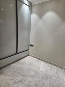 Bedroom Image of 1800 Sq.ft 3 BHK Builder Floor for sale in Rajouri Garden New Delhi for Rs. 40000000