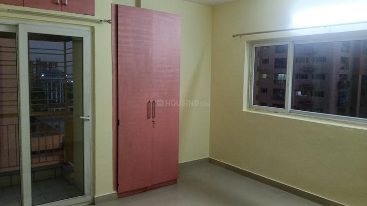 Green wood elements Bedroom One 1