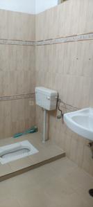 Bathroom Image of 2000 Sq.ft 3 BHK Builder Floor for rent in Gomti Nagar Lucknow for Rs. 24000