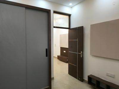 Bedroom Image of 1050 Sq.ft 2 BHK Builder Floor for sale in Vaishali Ghaziabad for Rs. 7000000