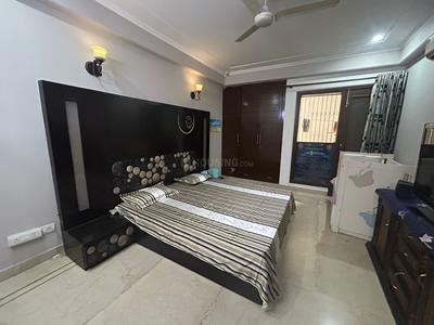 Bedroom Image of 3000 Sq.ft 4 BHK Builder Floor for sale in Kailash Colony New Delhi for Rs. 65000000