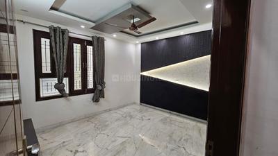 Bedroom Image of 1150 Sq.ft 3 BHK Builder Floor for sale in Paschim Vihar New Delhi for Rs. 21000000