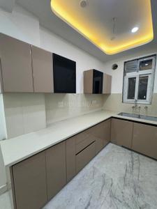 Kitchen Image of 850 Sq.ft 2 BHK Builder Floor for sale in Paschim Vihar New Delhi for Rs. 14000000