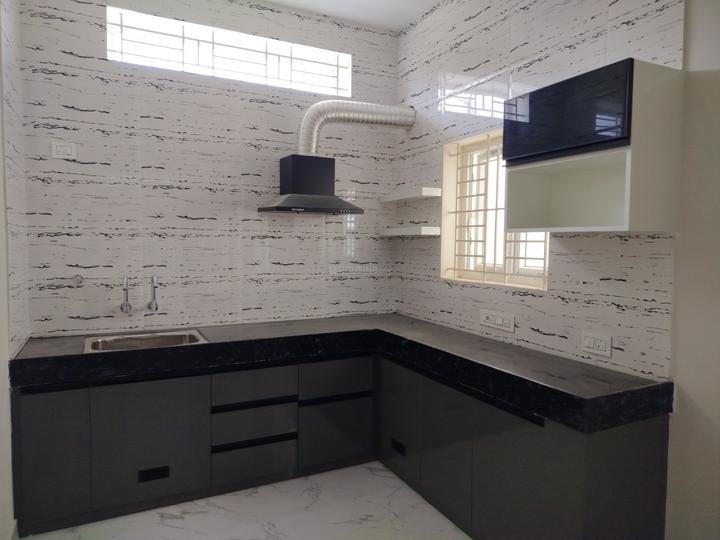 Yasri Living Main Image 1