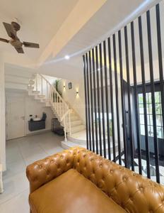 Balcony Image of 3200 Sq.ft 4 BHK Apartment / Flat for sale in Malibu Town Floors, Sector 47 Gurgaon for Rs. 49000000