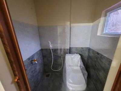 Bathroom Image of 1700 Sq.ft 3 BHK Independent House for rent in Kodungaiyur West Chennai for Rs. 25000