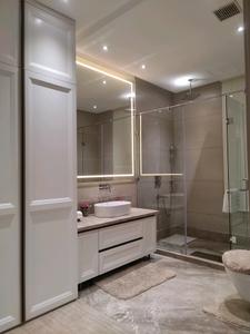 Bedroom One Image of 4707 Sq.ft 4 BHK Apartment / Flat for sale in Ivory County Gold, Sector 115 Noida for Rs. 110000000