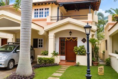 Image of 2000 Sq.ft 3.5 BHK Villa for rent in Adarsh Palm Meadows, Whitefield, Bengaluru for Rs. 125000