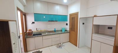 Kitchen Image of 1250 Sq.ft 2 BHK Apartment / Flat for rent in Shree Narayan Exotica, Memnagar Ahmedabad for Rs. 29000