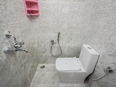 Bathroom Image of 1100 Sq.ft 2 BHK Builder Floor for rent in Financial District Hyderabad for Rs. 39950