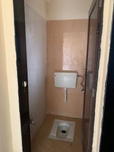 Bathroom Image of 890 Sq.ft 2 BHK Apartment / Flat for sale in Squarefeet Grand Square, Kasarvadavali Thane for Rs. 7500000