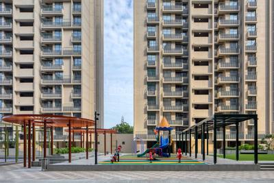 Image of 950 Sq.ft 3 BHK Penthouse for sale in Sun Southrayz, South Bopal, Ahmedabad for Rs. 10500000