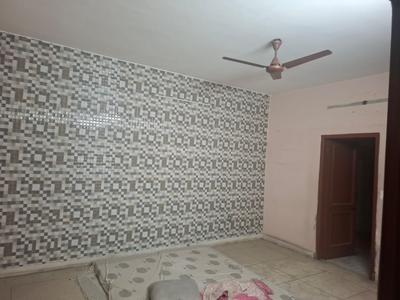 Bedroom Image of 3000 Sq.ft 6 BHK Independent House for sale in Haibowal Kalan Ludhiana for Rs. 13000000