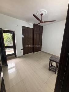 Bedroom Image of 1150 Sq.ft 2 BHK Builder Floor for rent in Vijay Niketan RWA, Naraina New Delhi for Rs. 32000