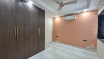 Bedroom Image of 1650 Sq.ft 3 BHK Apartment / Flat for rent in DDA Sector Pocket B C, Vasant Kunj New Delhi for Rs. 100000