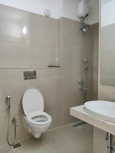 Common Bathroom Image of 1050 Sq.ft 3 BHK Apartment / Flat for rent in L And T Rejuve 360 Tower A, Mulund West Mumbai for Rs. 75000