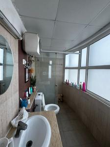 Bathroom Image of 1250 Sq.ft 2 BHK Apartment / Flat for sale in Mahagun Moderne, Sector 78 Noida for Rs. 17500000