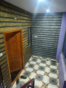 Bedroom Image of 1200 Sq.ft 2 BHK Builder Floor for rent in Thirunindravur Chennai for Rs. 10000