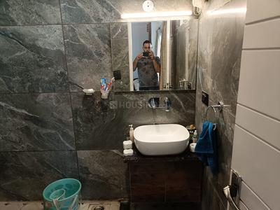Bathroom Image of 2160 Sq.ft 3 BHK Apartment / Flat for sale in Canal Road Dehradun for Rs. 15000000