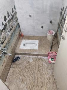 Common Bathroom Image of 1350 Sq.ft 3 BHK Apartment / Flat for rent in Jodhpur Ahmedabad for Rs. 33000