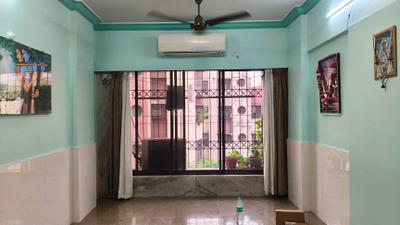 Living Room Image of 590 Sq.ft 1 BHK Apartment / Flat for rent in Borivali West Mumbai for Rs. 35000