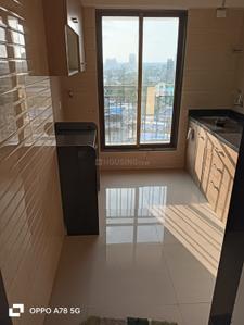 Kitchen Image of 750 Sq.ft 2 BHK Apartment / Flat for rent in Gemstar Sonata, Malad West Mumbai for Rs. 45000
