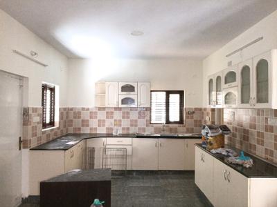 Kitchen Image of 2600 Sq.ft 4 BHK Independent House for rent in Battarahalli Bengaluru for Rs. 60000