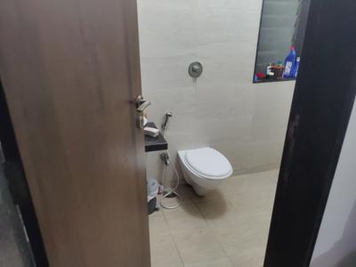 Eastern Winds Bathroom Two 4
