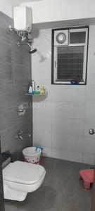 Bathroom Image of 900 Sq.ft 2 BHK Apartment / Flat for rent in Pristine Pronext, Wakad Pune for Rs. 37999