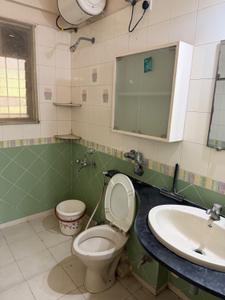 Bathroom Image of 1100 Sq.ft 2 BHK Apartment / Flat for rent in Rachana Belvedere, Aundh Pune for Rs. 40000