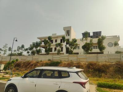 Image of 1800 Sq.ft Residential Plot / Land for sale in Sultanpur Road, Lucknow for Rs. 18000001