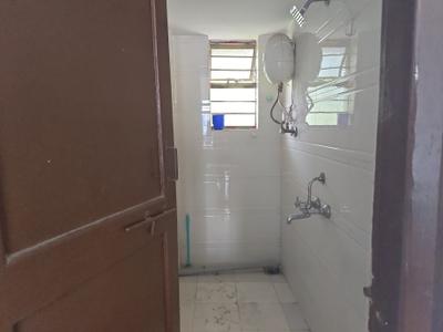 Bathroom Image of 600 Sq.ft 1 BHK Apartment / Flat for rent in Koregaon Park Pune for Rs. 25000