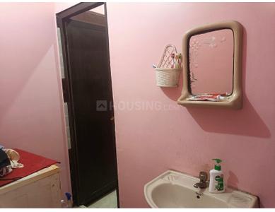 Bathroom Image of 970 Sq.ft 2 BHK Apartment / Flat for sale in Kodungaiyur West Chennai for Rs. 6200000