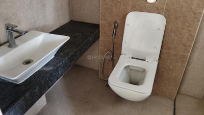 Bathroom Image of 950 Sq.ft 1 BHK Apartment / Flat for rent in Puravankara Purva Silversands Phase 1 Building 4 To 9, Mundhwa Pune for Rs. 24000