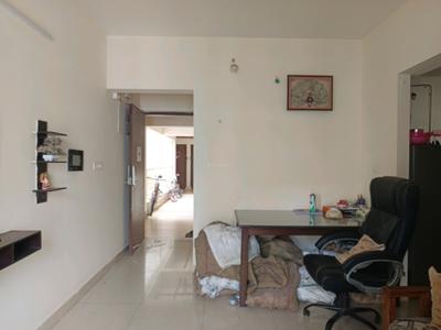 Living Room Image of 850 Sq.ft 2 BHK Apartment / Flat for rent in Amanora Trendy Homes, Hadapsar Pune for Rs. 32000