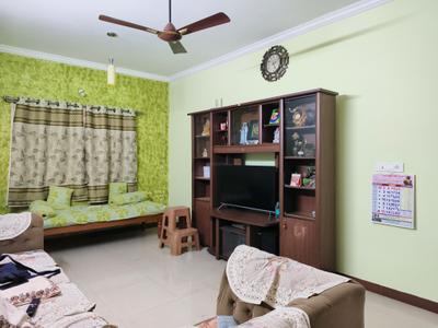 Living Room Image of 1300 Sq.ft 2 BHK Apartment / Flat for rent in Yeswanthpur Bengaluru for Rs. 33000
