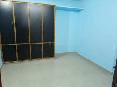 Bedroom Image of 910 Sq.ft 2 BHK Apartment / Flat for rent in Narasimharao Pet Eluru for Rs. 9500