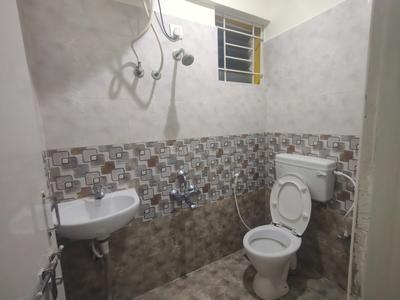 Bathroom Image of 590 Sq.ft 1 BHK Builder Floor for rent in Yemalur Bengaluru for Rs. 20000