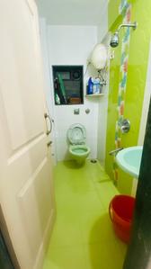 Bathroom Image of 1500 Sq.ft 3.5 BHK Apartment / Flat for sale in Tirupati Koperkhairane Annex, Kopar Khairane Navi Mumbai for Rs. 27000000