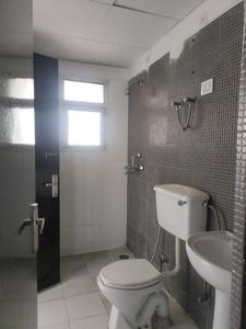 Common Bathroom Image of 1720 Sq.ft 3 BHK Apartment / Flat for sale in Crossings GH7 Crossings Republik, Crossings Republik Ghaziabad for Rs. 11000000
