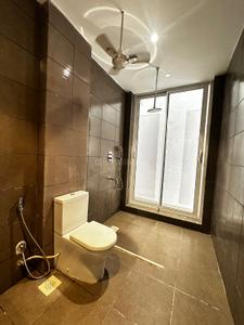 Bathroom Image of 4000 Sq.ft 4 BHK Villa for rent in Injambakkam Chennai for Rs. 160000