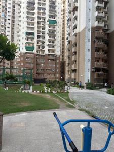 Image of 1080 Sq.ft 2 BHK Apartment / Flat for sale in Nimbus The Hyde Park, Sector 78, Noida for Rs. 12200000