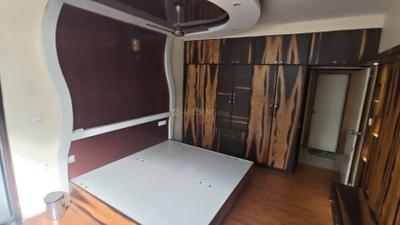 Bedroom Image of 2050 Sq.ft 2.5 BHK Apartment / Flat for rent in Mantri Glades, Kaikondrahalli Bengaluru for Rs. 70000