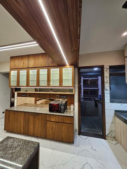 Alpha one Vastrapur Main Image 1