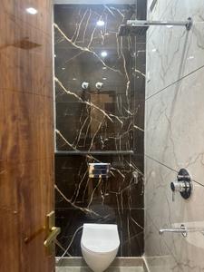 Bathroom Image of 600 Sq.ft 1 BHK Independent House for rent in Subhash Nagar New Delhi for Rs. 17000