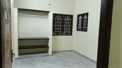 Bedroom Image of 900 Sq.ft 2 BHK Duplex for rent in Paravai Madurai for Rs. 7500