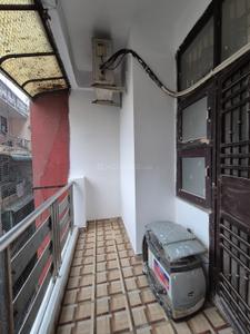 Balcony Image of 850 Sq.ft 2 BHK Apartment / Flat for rent in Super Avenue Apartment, Sector 73 Noida for Rs. 27000