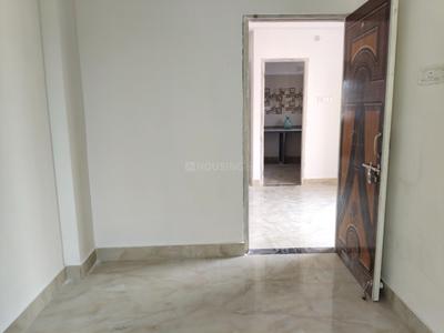 Bedroom Image of 825 Sq.ft 2 BHK Apartment / Flat for sale in Prince Anwar Shah Connector Kolkata for Rs. 5500000