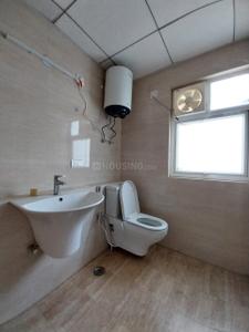 Bathroom Image of 1900 Sq.ft 3 BHK Apartment / Flat for sale in Shree Vardhman Victoria, Sector 70 Gurgaon for Rs. 24000000
